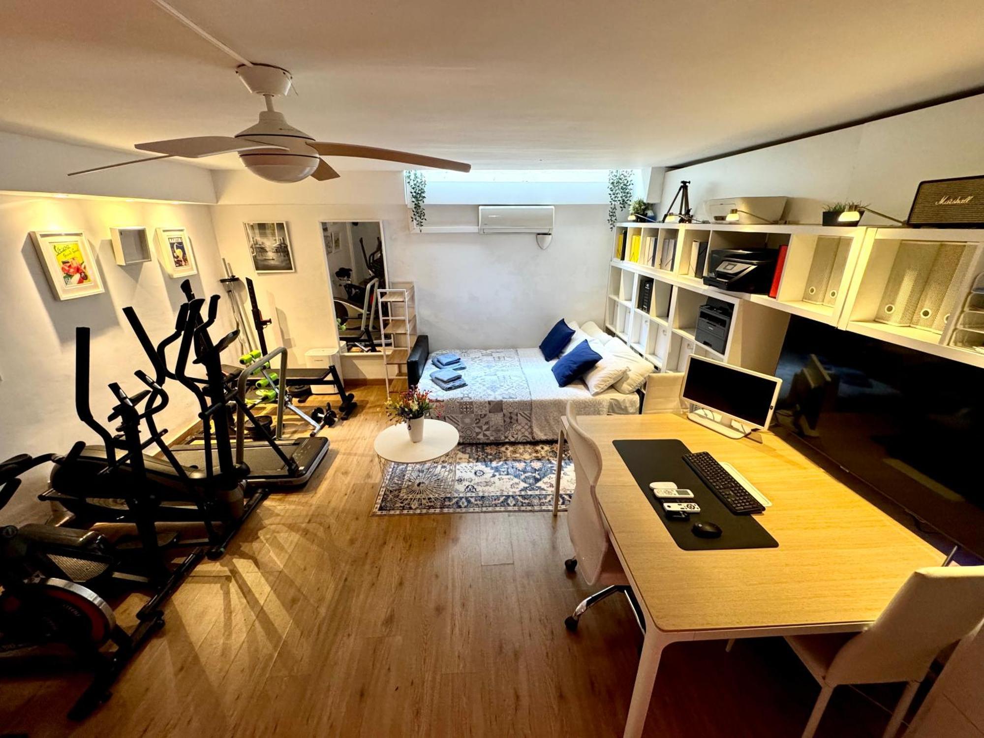 Casa En Masnou Junto A Playa Y Trenヴィラ エクステリア 写真
